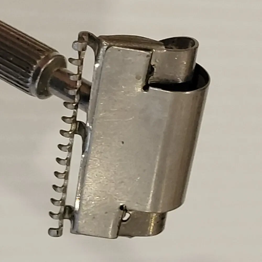 Rare Vintage Rhodes Kriss Kross Swivel Head Injector Safety Razor